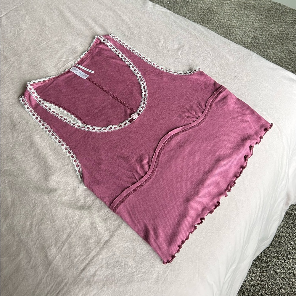 Lace Trim Cozy Tank